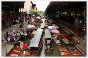 damnoen saduak floating market